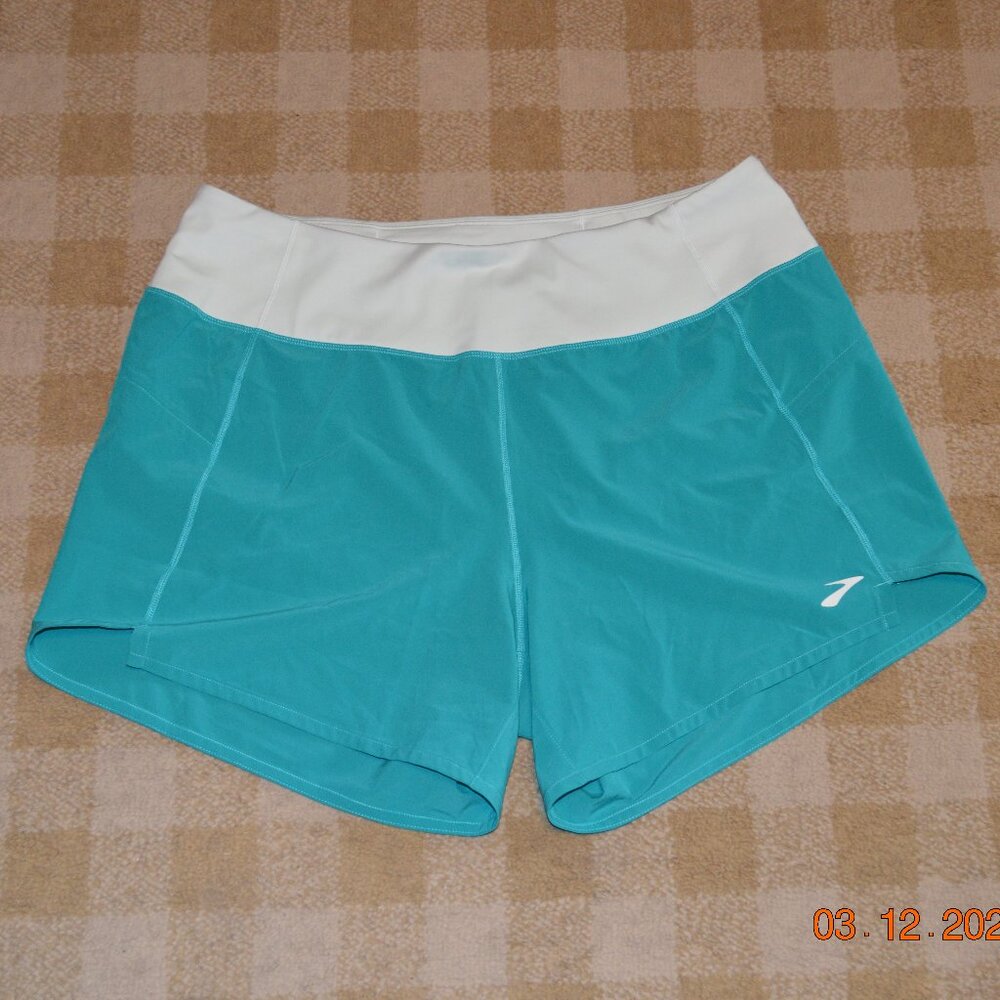 Brooks Chaser 5" Short Women's Size Large